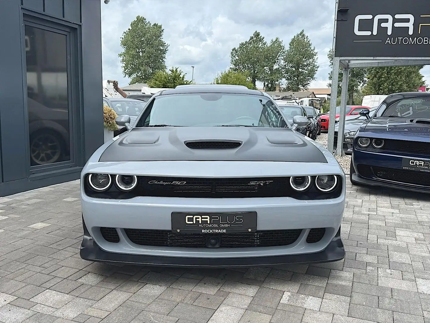Vehicle image, number 3