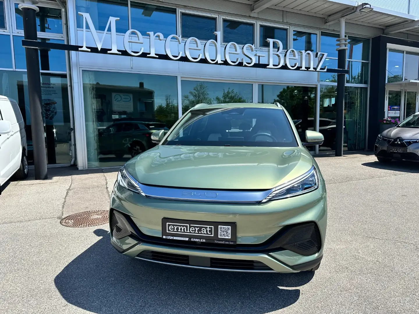 Vehicle image, number 2