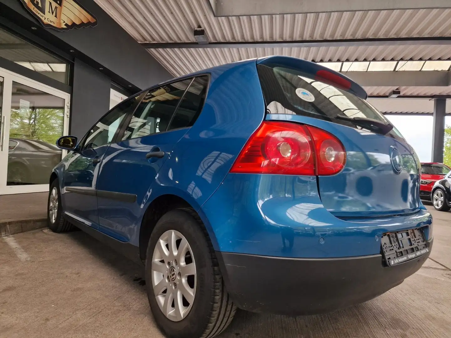 Vehicle image, number 9