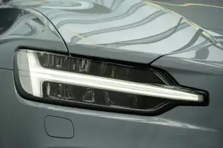 Vehicle image thumbnail, number 5