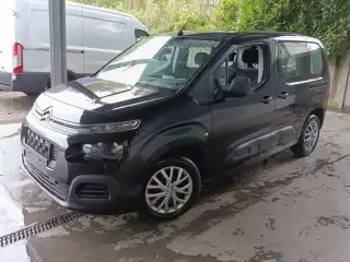 Vehicle image thumbnail, number 1