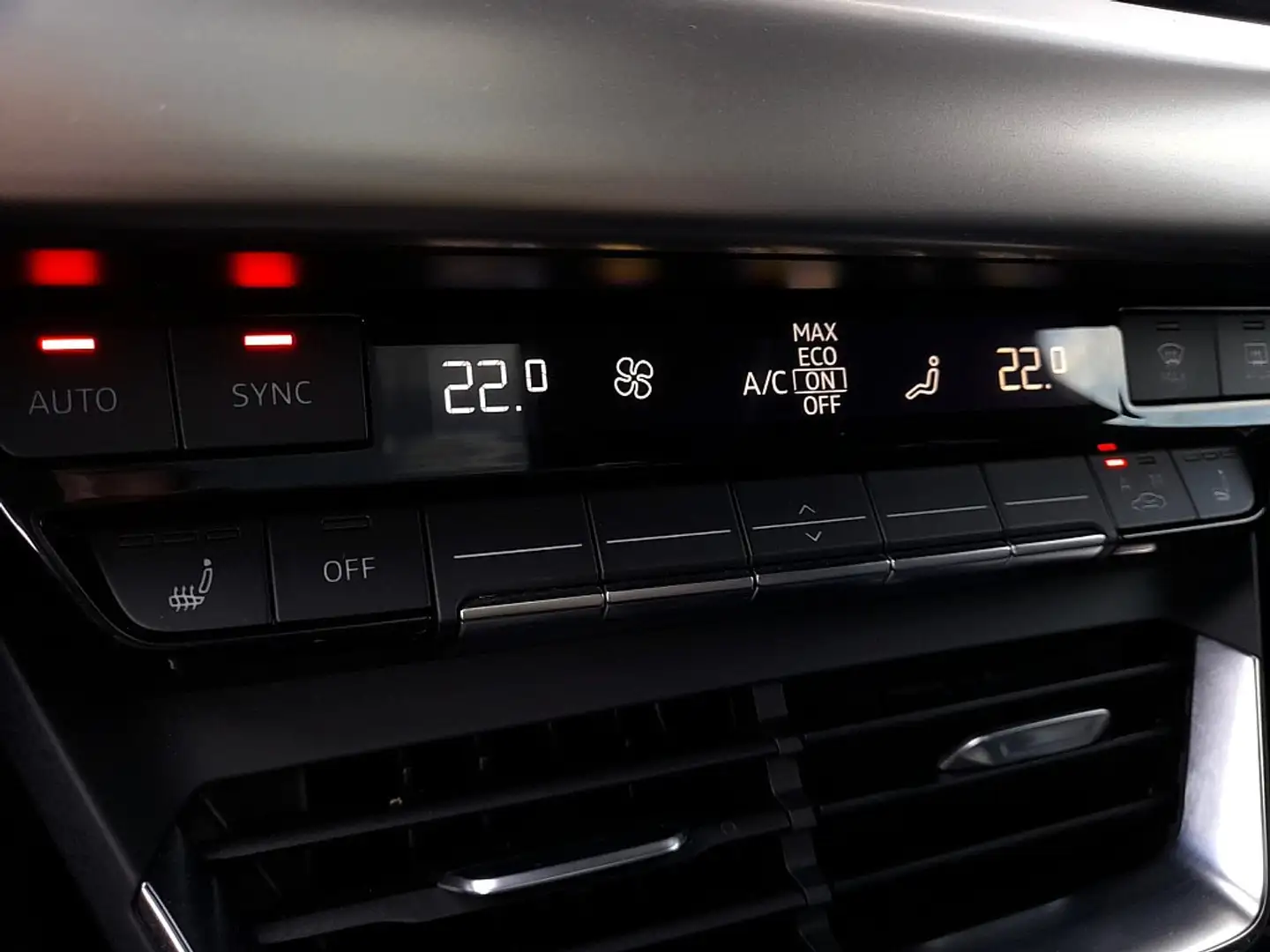 Vehicle image, number 7