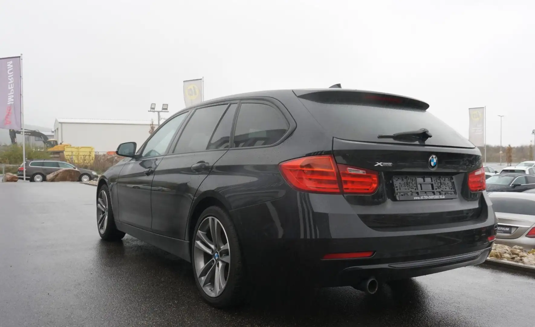 Vehicle image, number 6