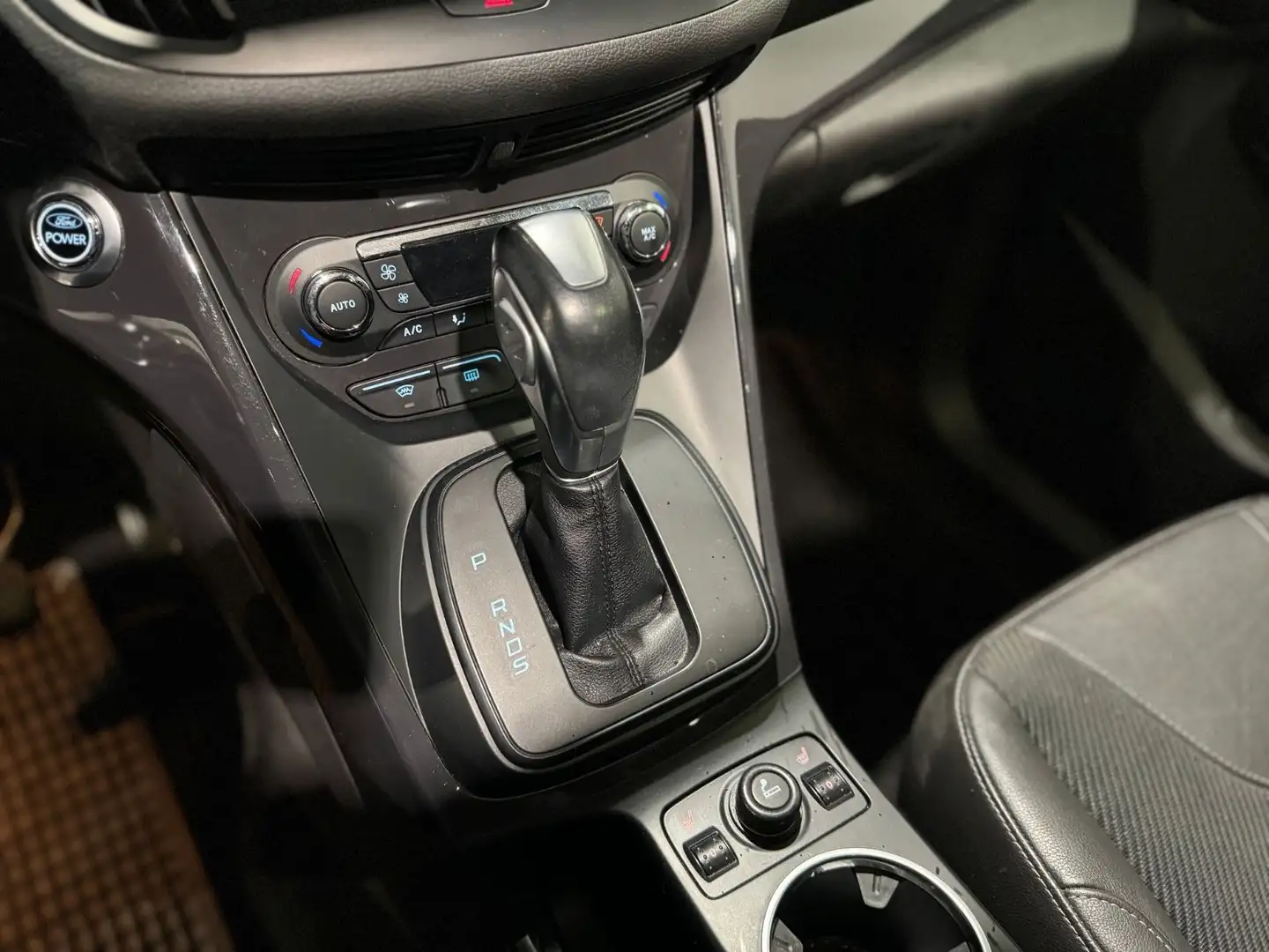 Vehicle image, number 9