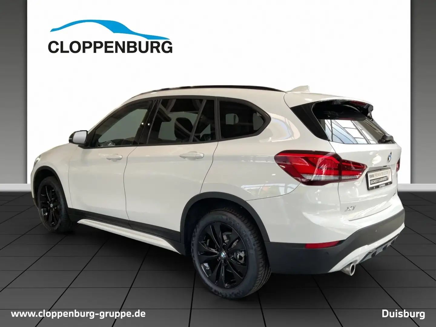 Vehicle image, number 3