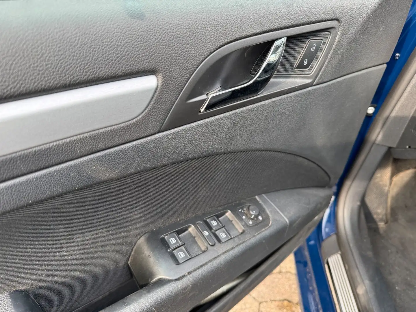 Vehicle image, number 7