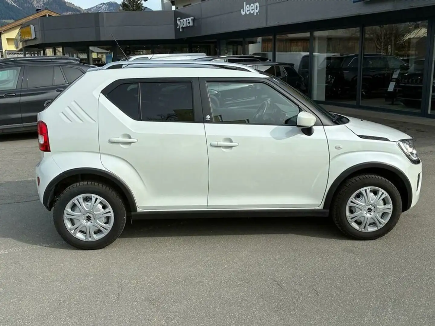 Vehicle image, number 5