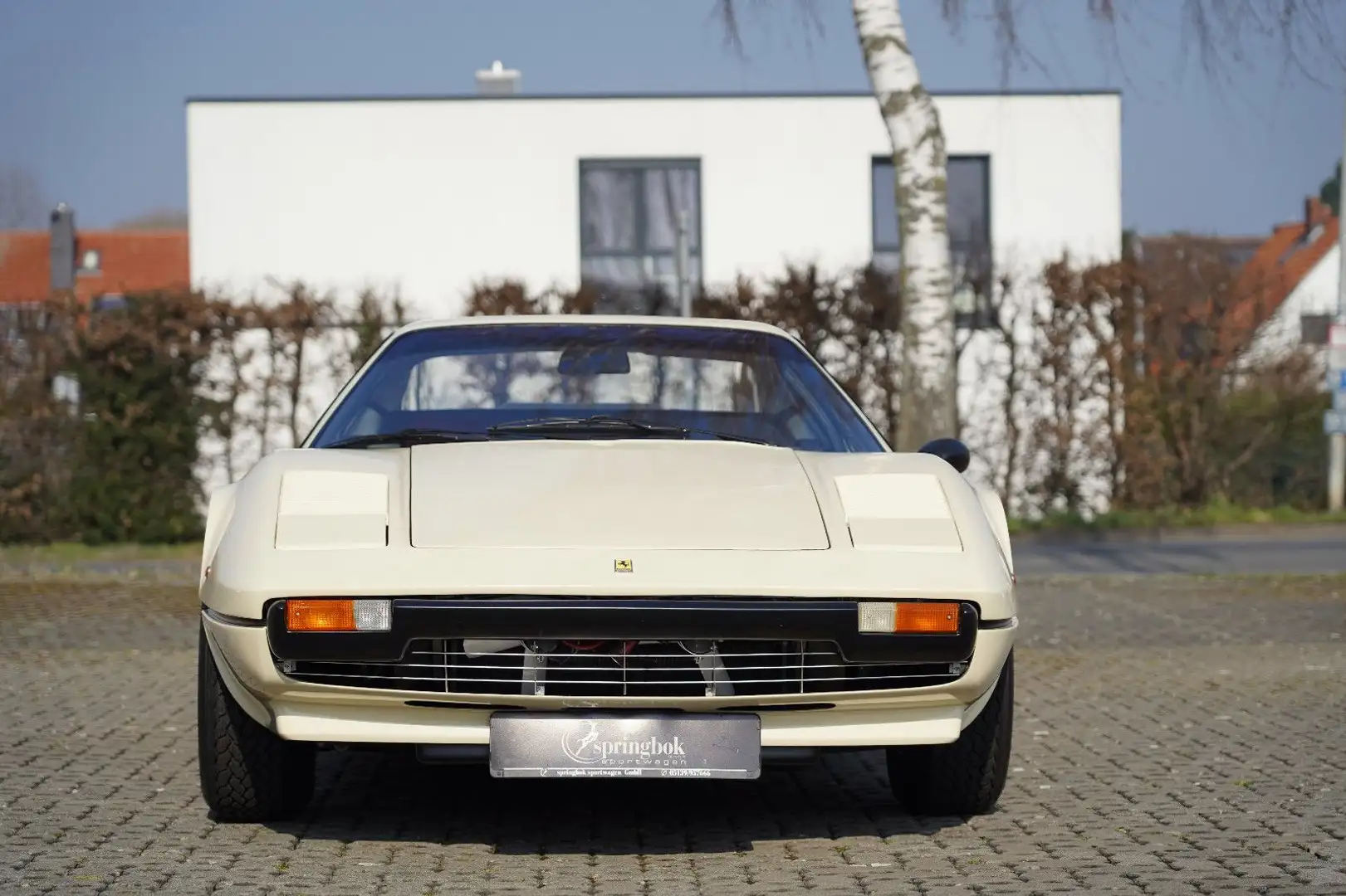 Vehicle image, number 2