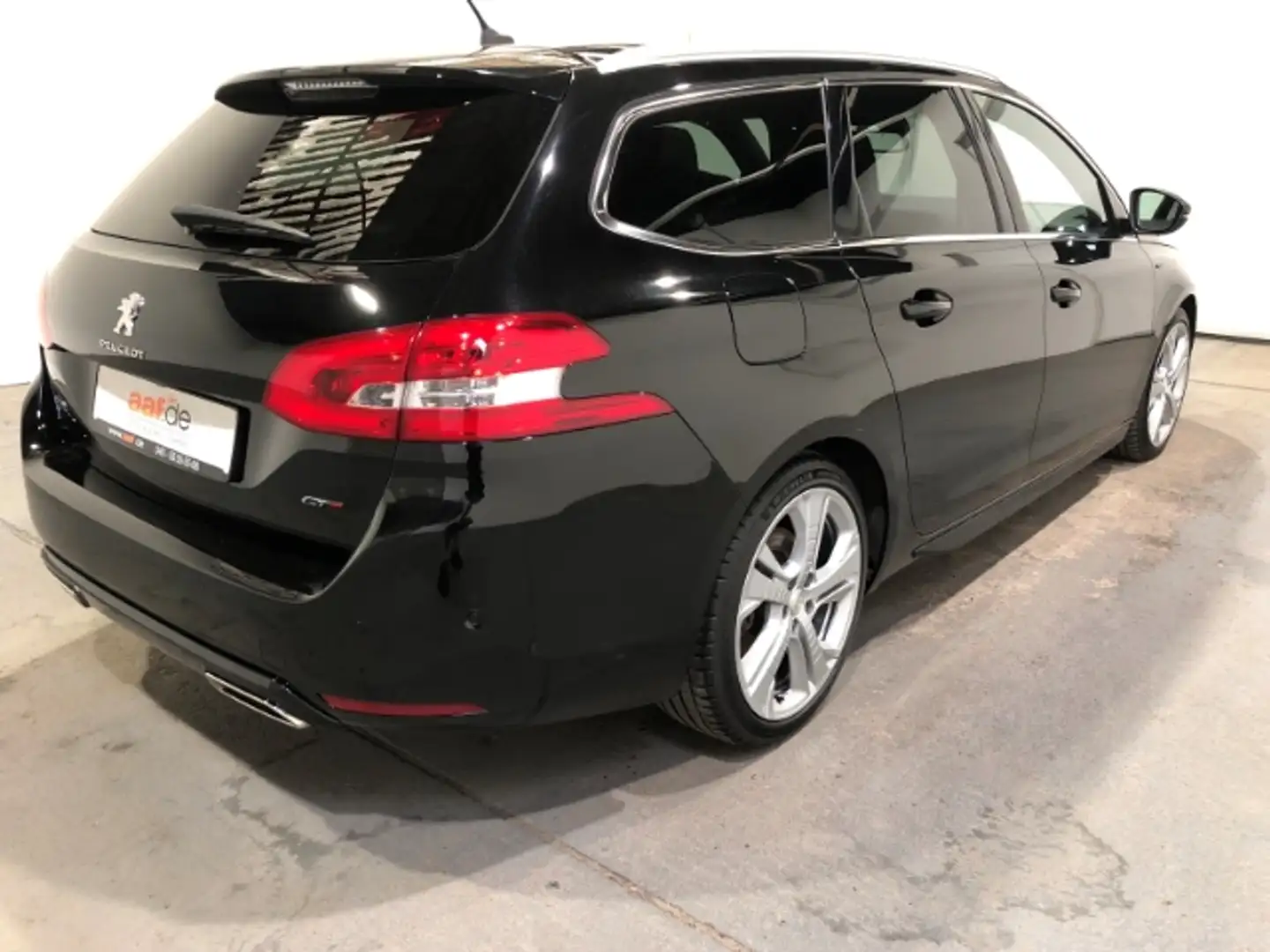 Vehicle image, number 3