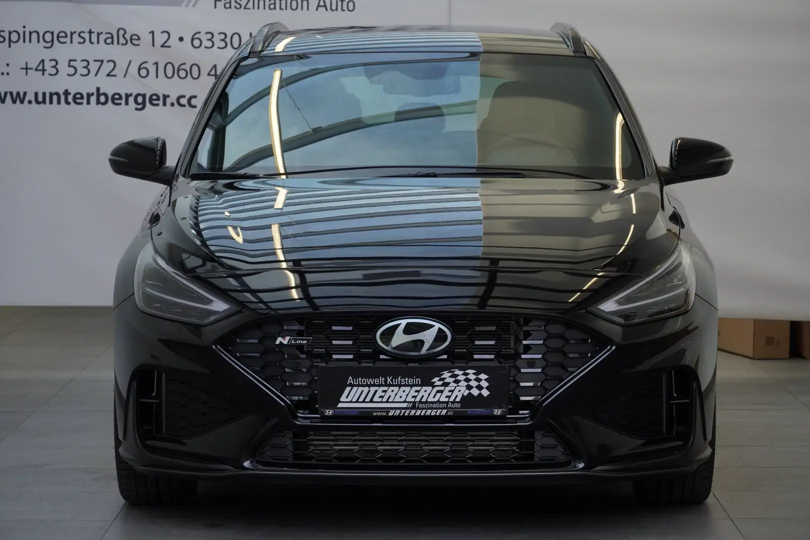 Vehicle image, number 4