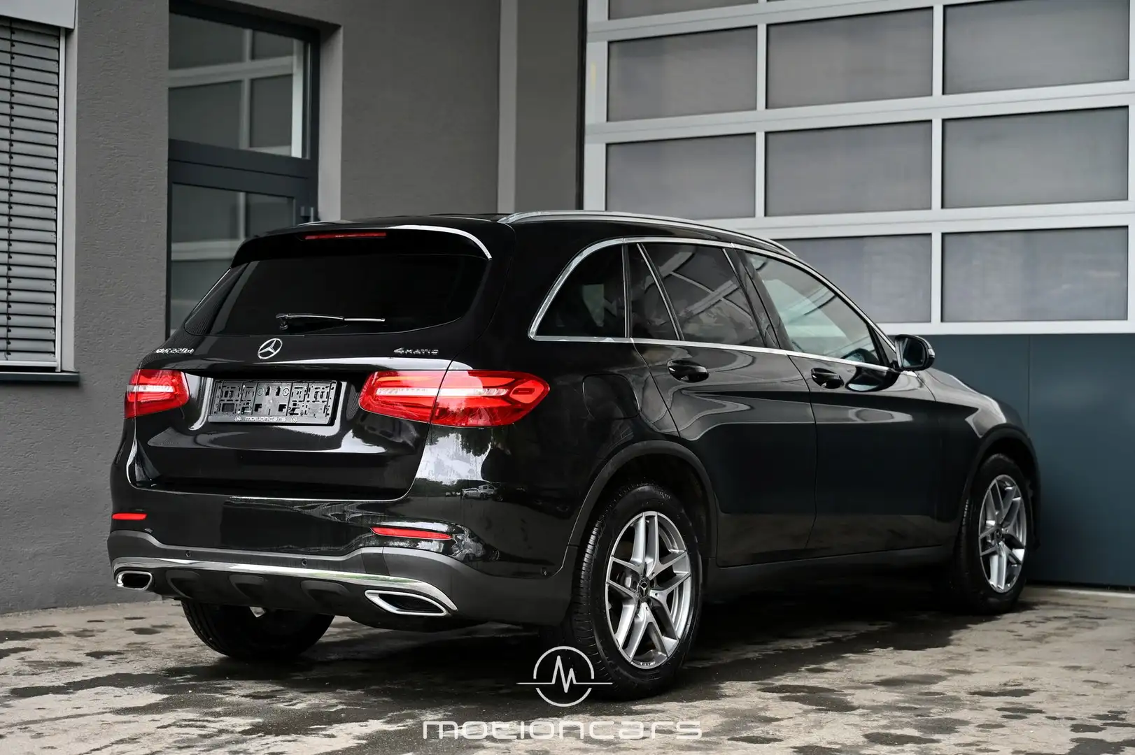 Vehicle image, number 2