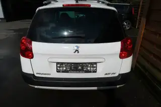 Vehicle image thumbnail, number 6