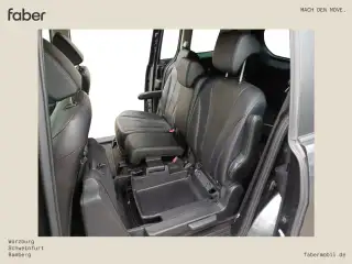 Vehicle image thumbnail, number 8