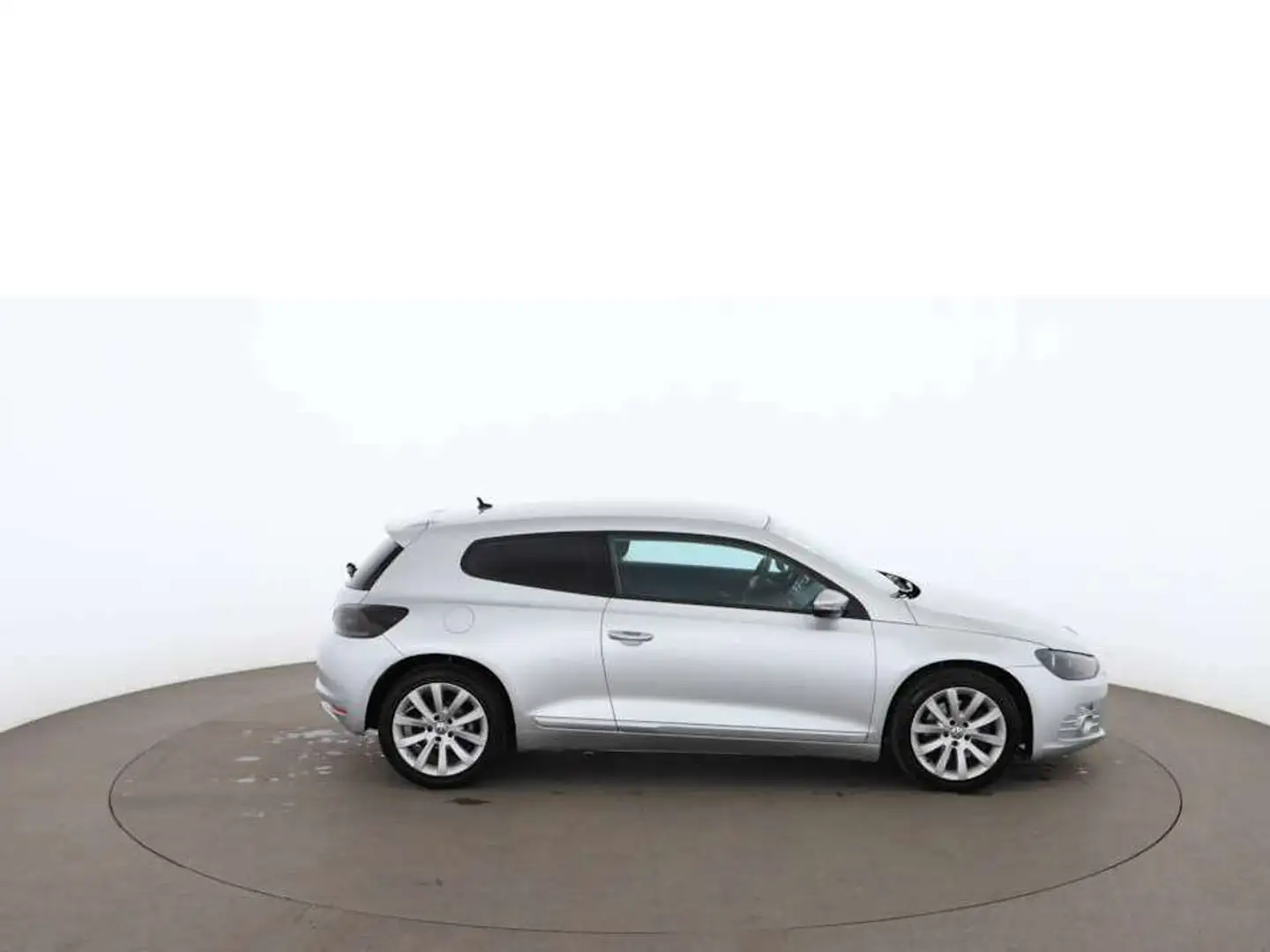 Vehicle image, number 2