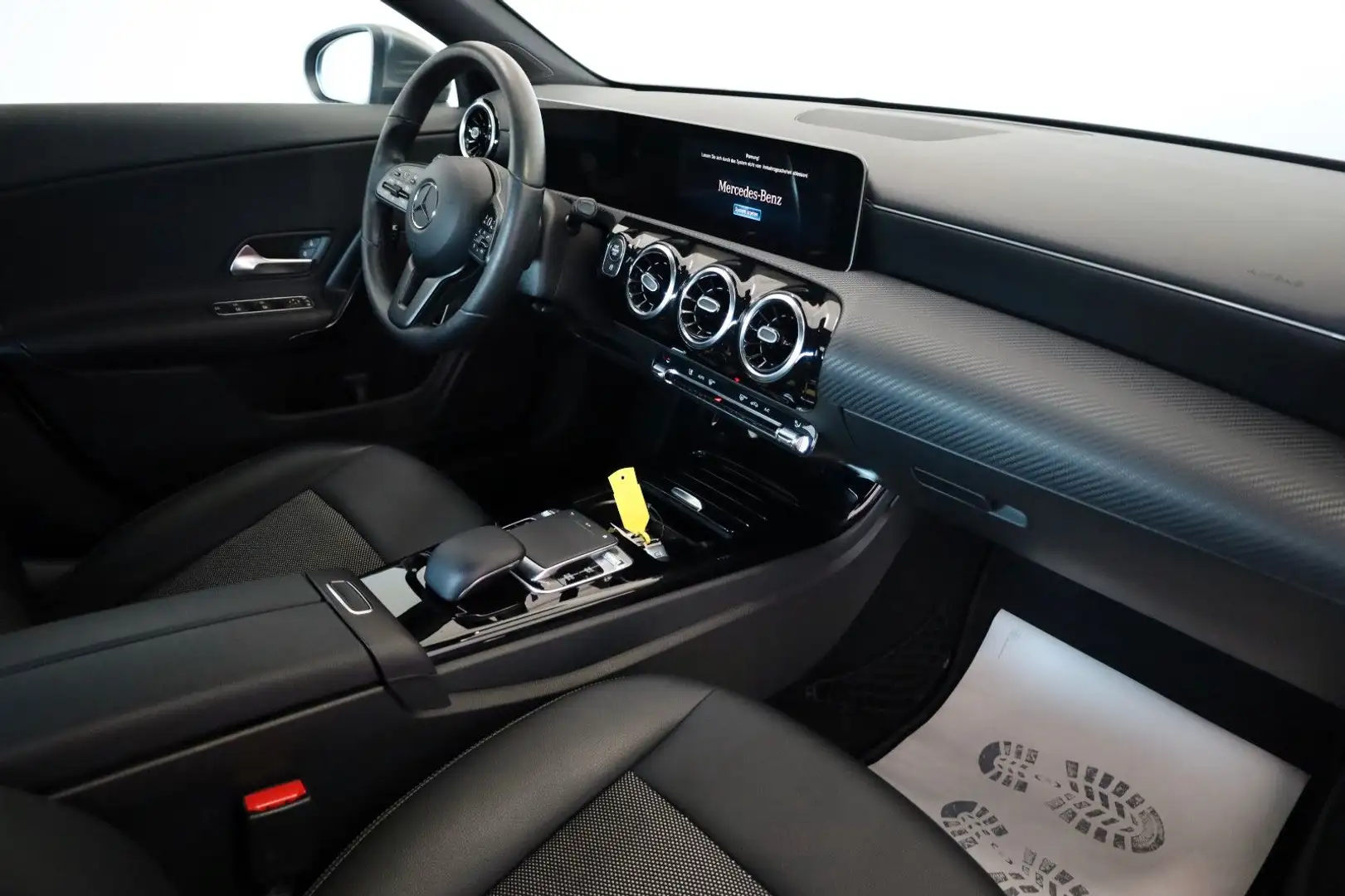 Vehicle image, number 4