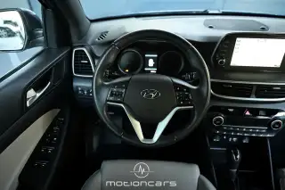 Vehicle image thumbnail, number 9