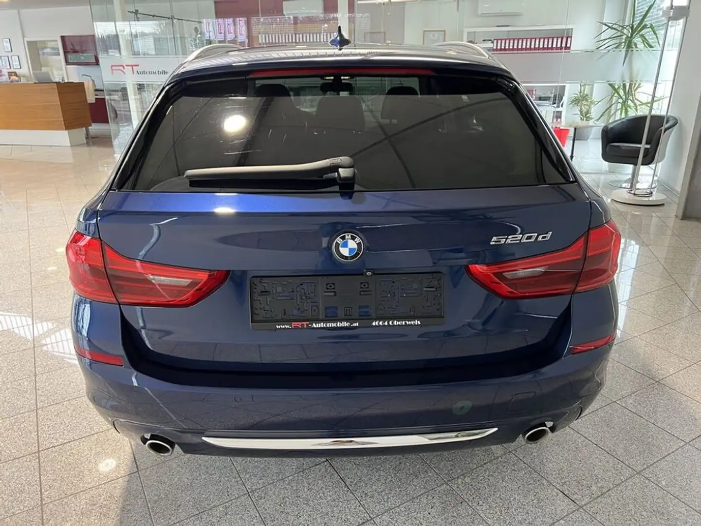 Vehicle image, number 4