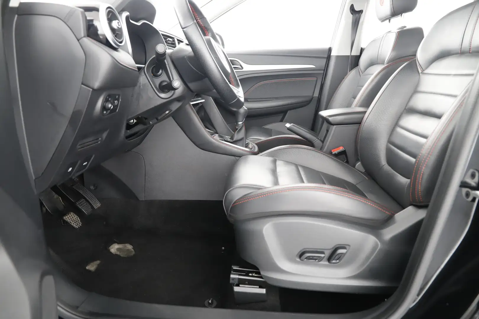 Vehicle image, number 8