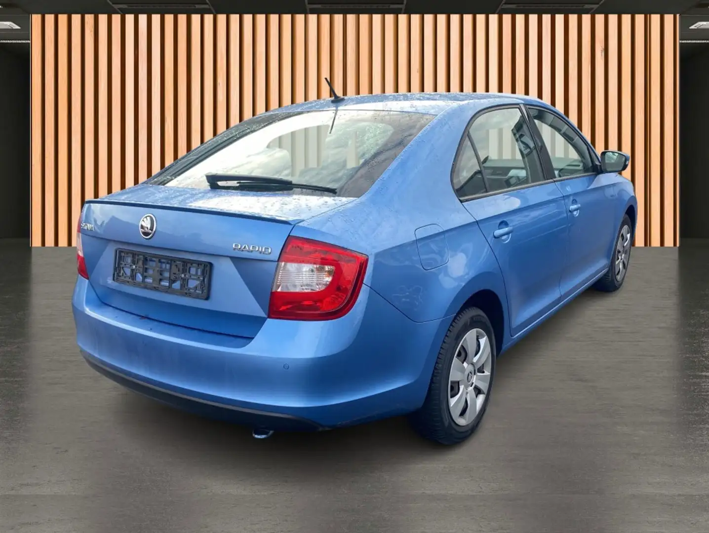 Vehicle image, number 13