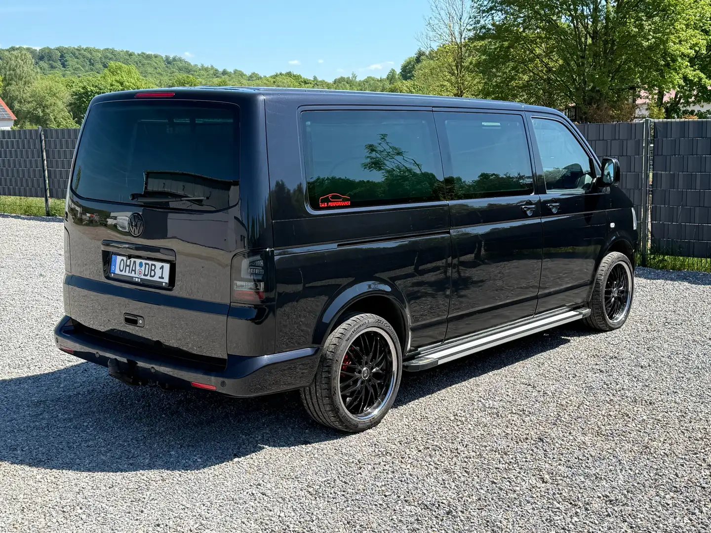 Vehicle image, number 9