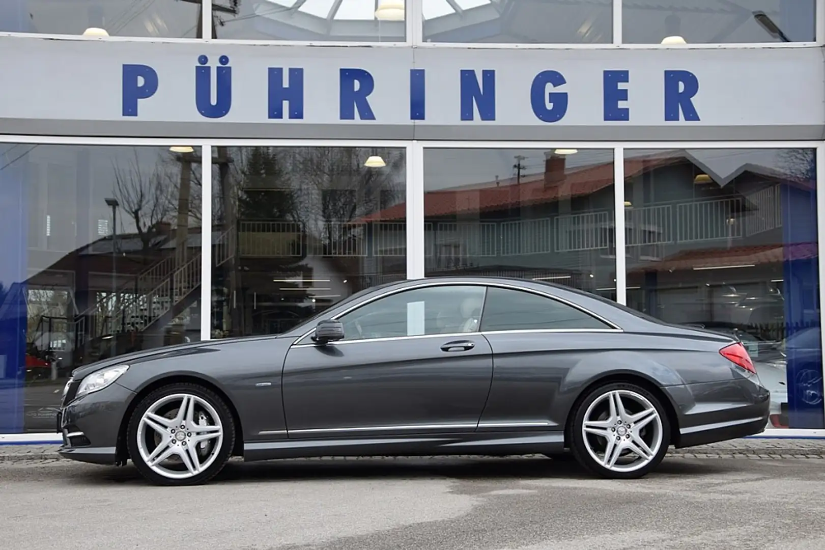 Vehicle image, number 1