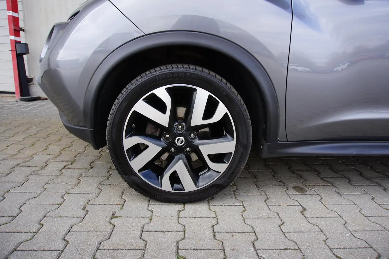 Vehicle image, number 3