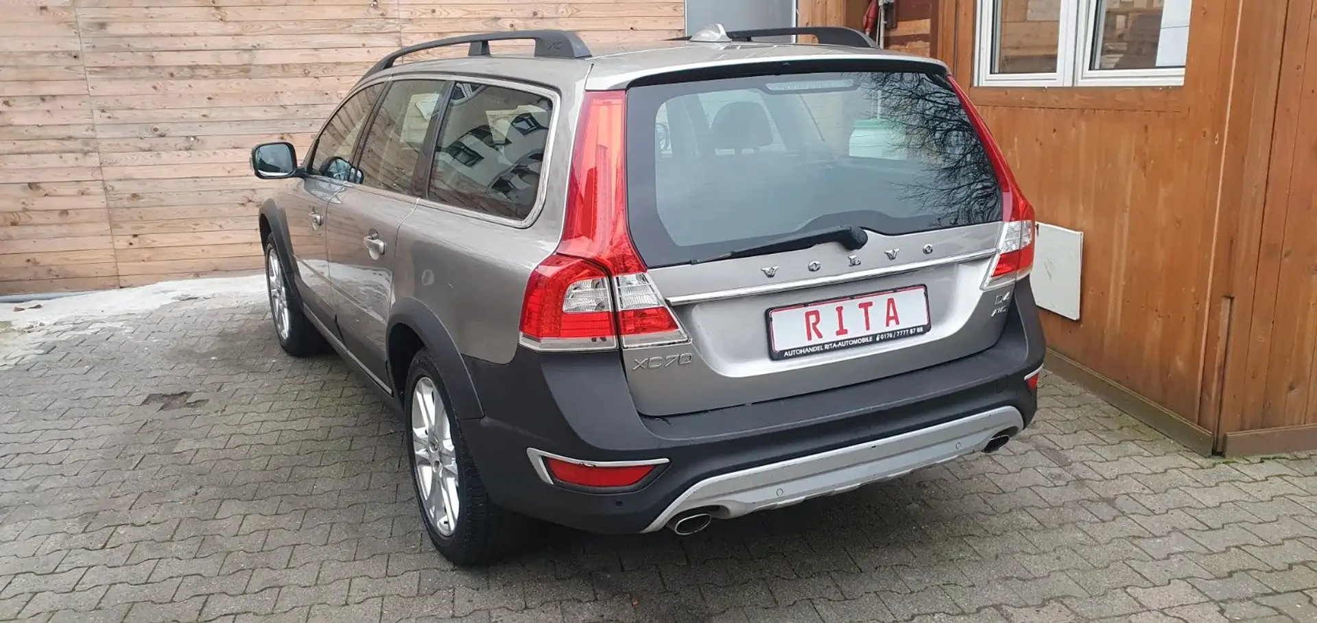 Vehicle image, number 5