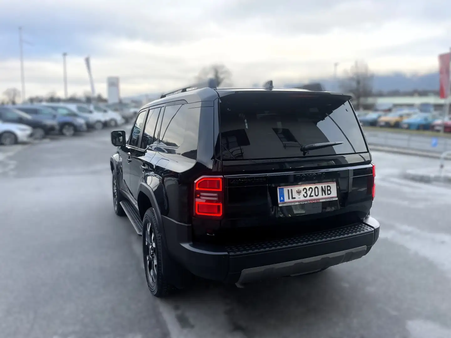 Vehicle image, number 3
