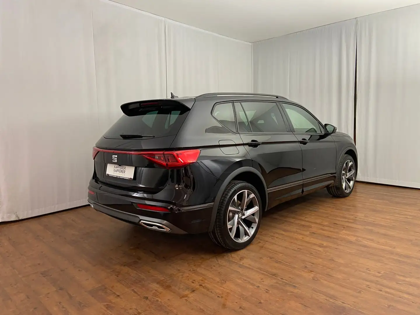 Vehicle image, number 9
