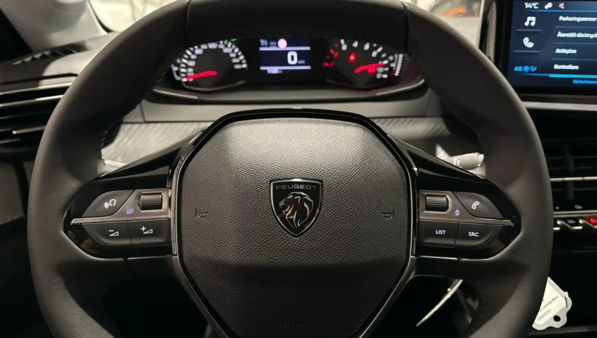 Vehicle image, number 6