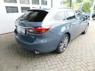 Vehicle image thumbnail, number 4