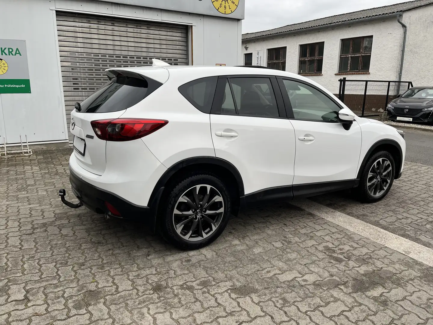 Vehicle image, number 5