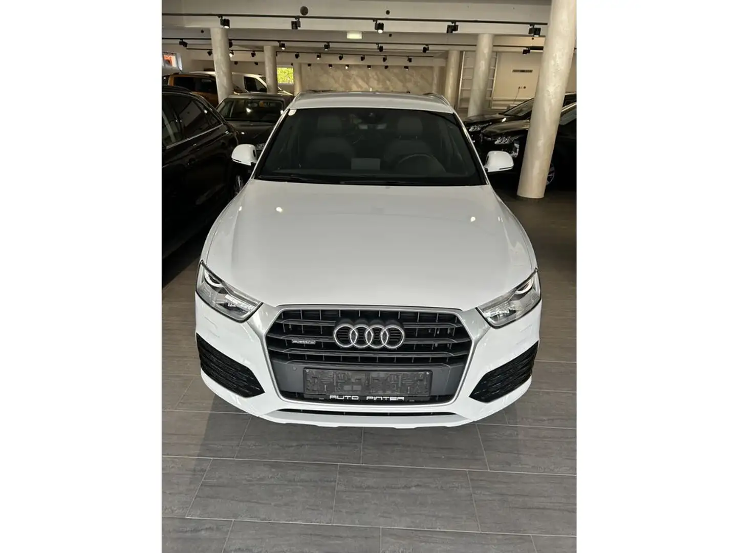 Vehicle image, number 1