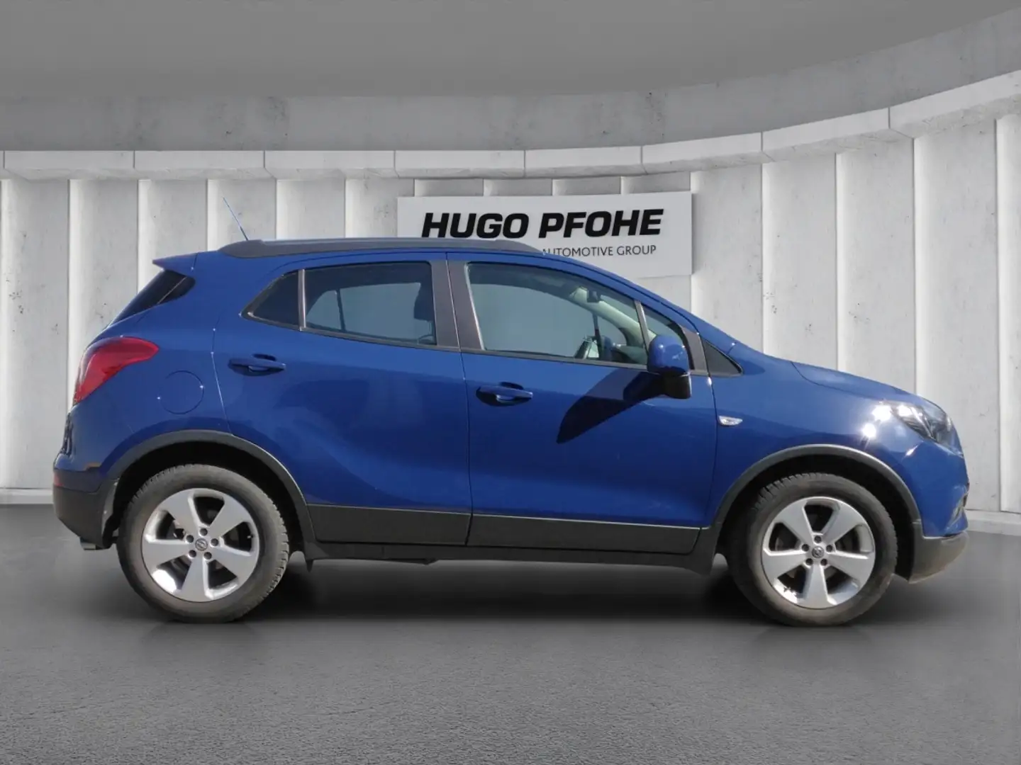 Vehicle image, number 3