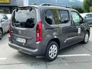 Vehicle image thumbnail, number 4