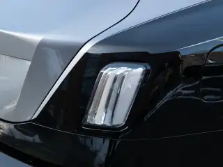 Vehicle image thumbnail, number 6