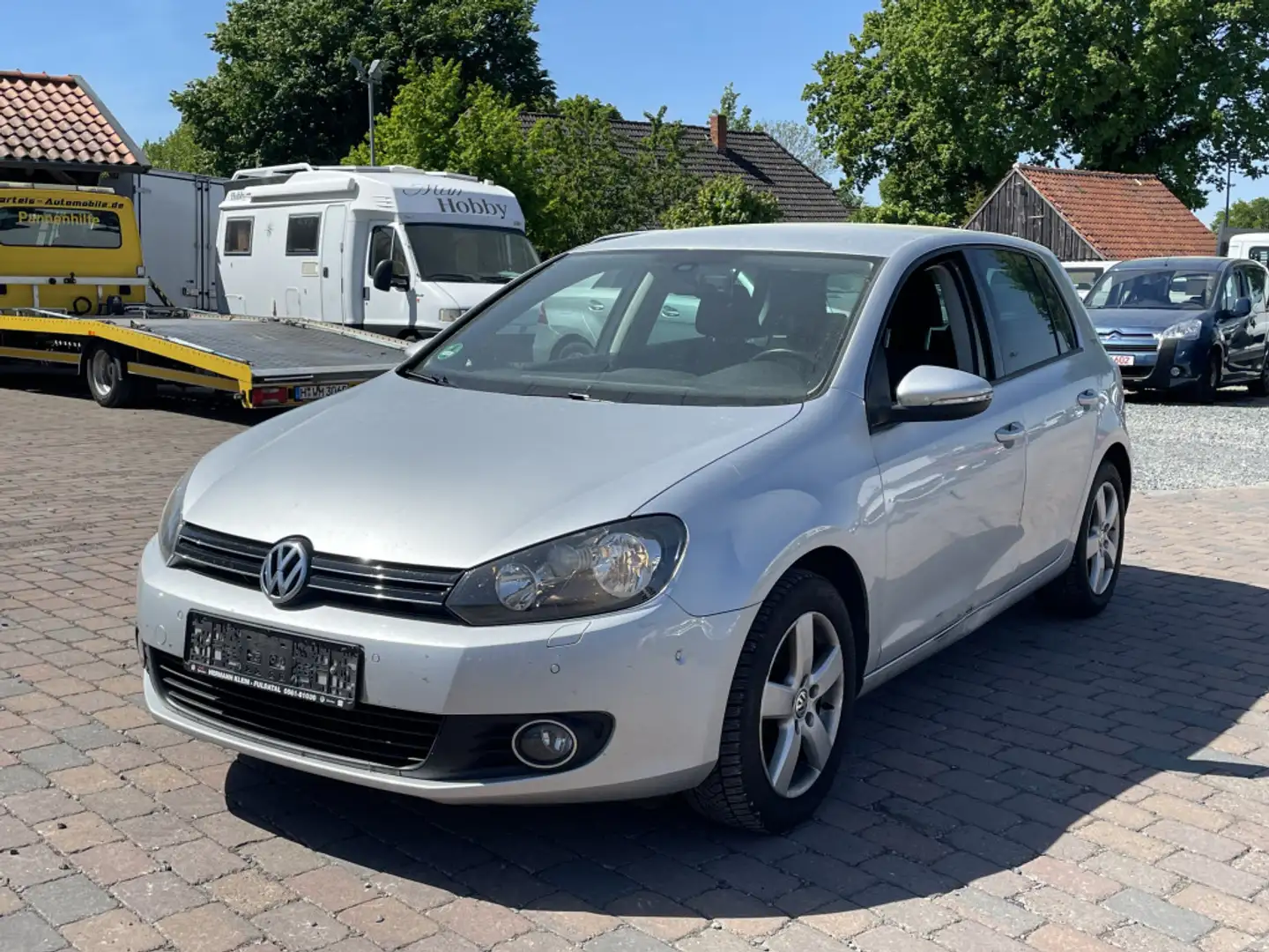 Vehicle image, number 2