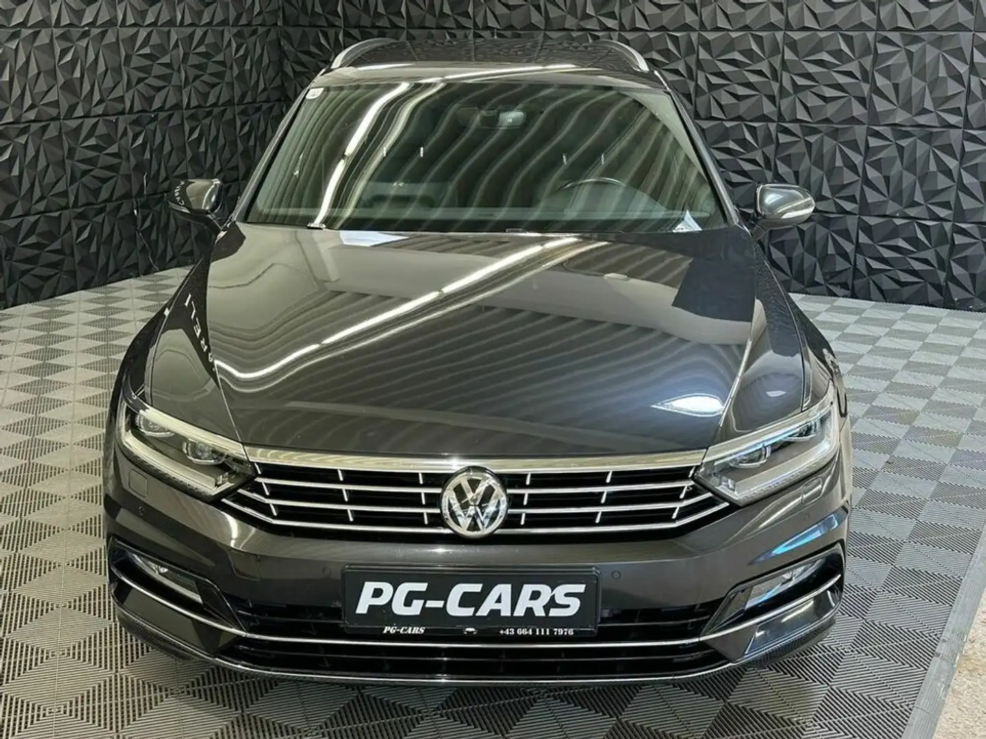 Vehicle image, number 3