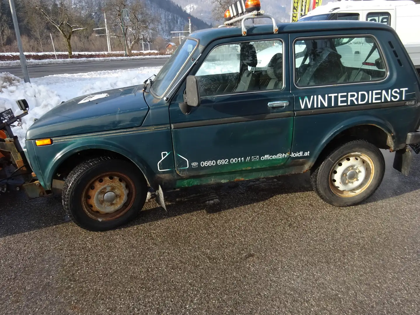 Vehicle image, number 4