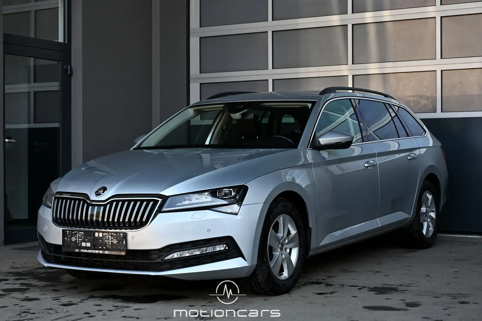 Vehicle image, number 1