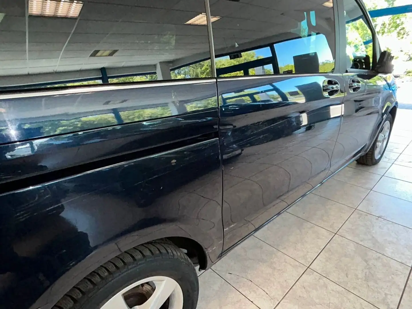 Vehicle image, number 20