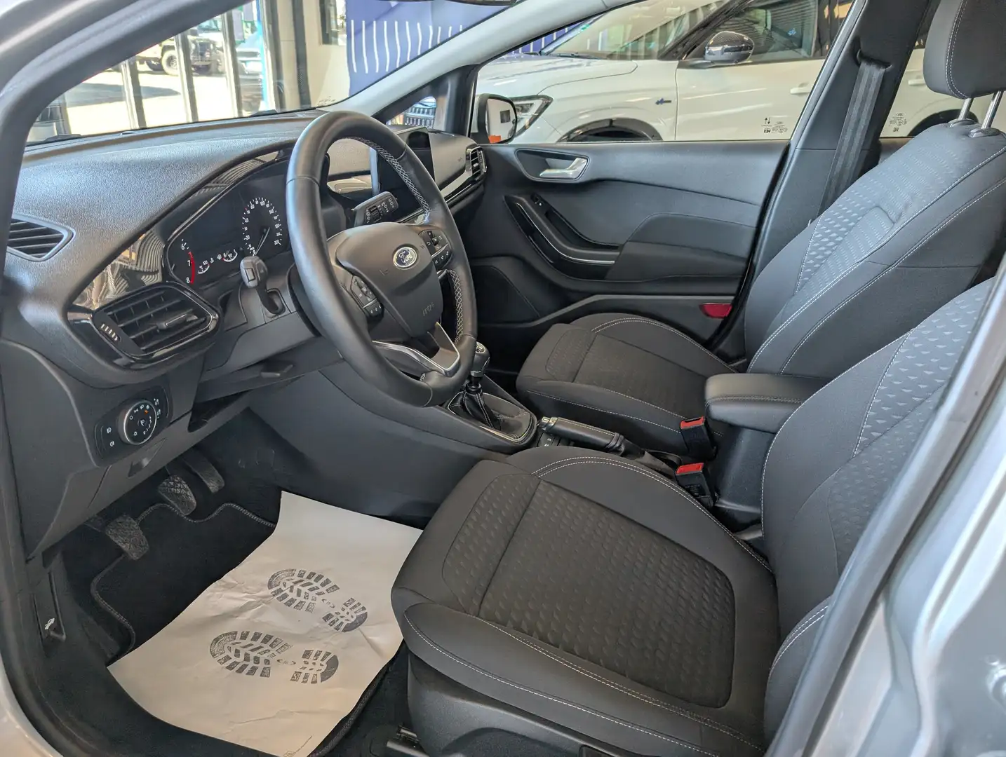 Vehicle image, number 3