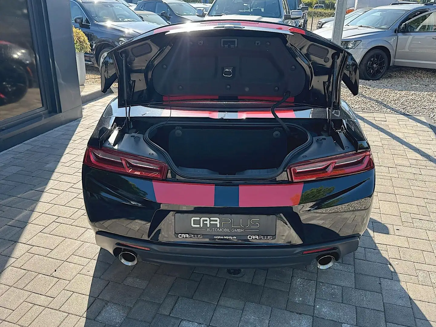 Vehicle image, number 9