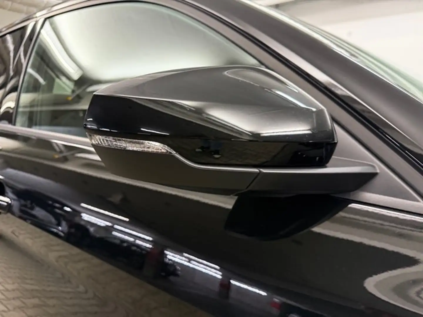 Vehicle image, number 17