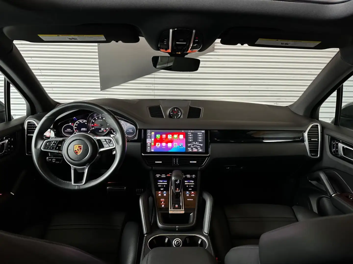 Vehicle image, number 12