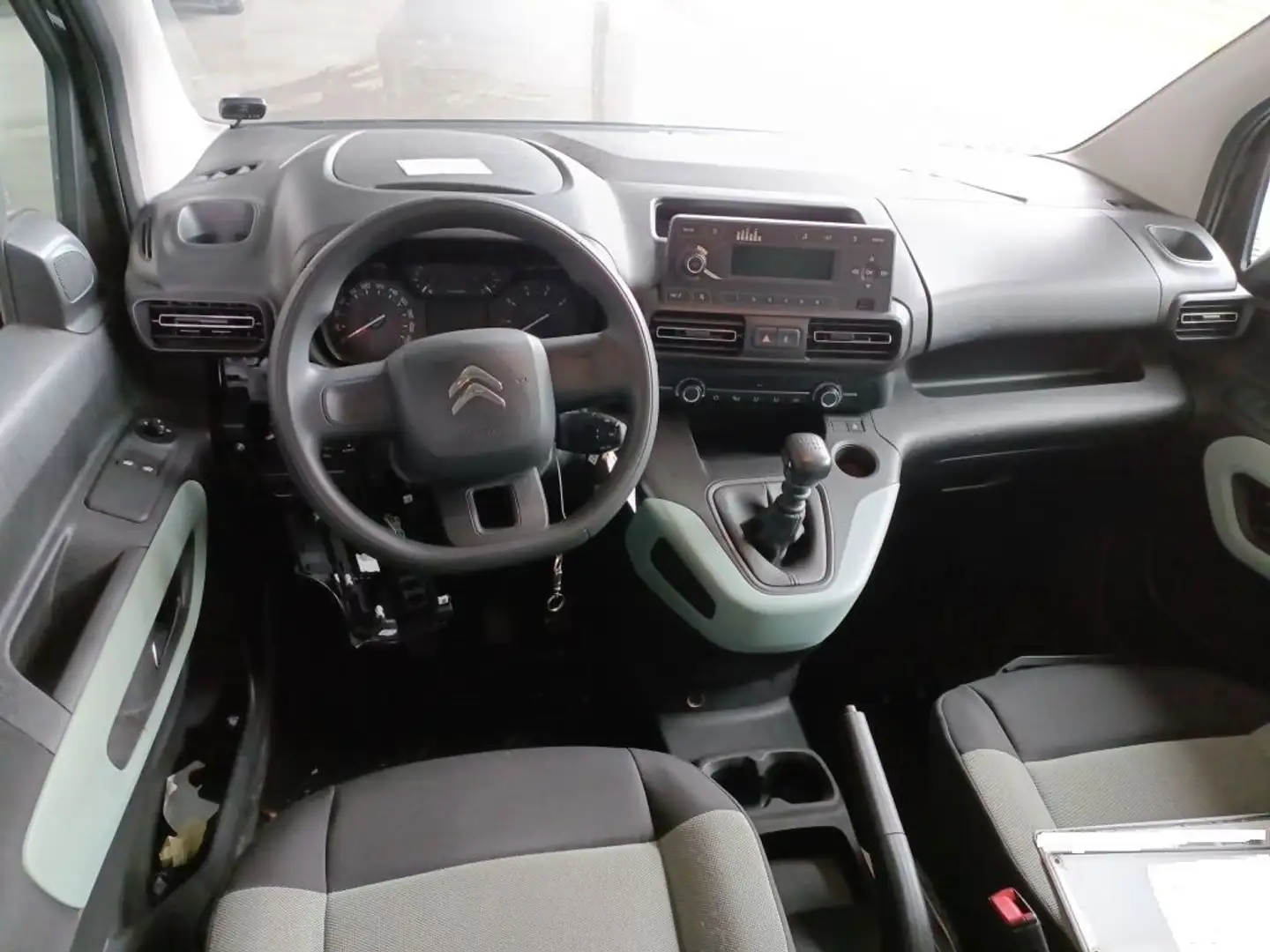Vehicle image, number 7