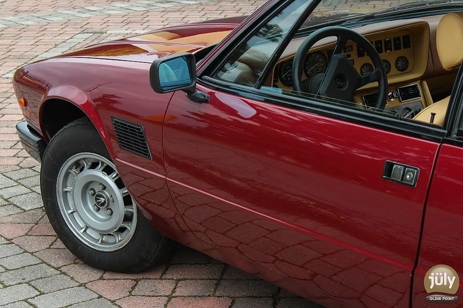 Vehicle image, number 9