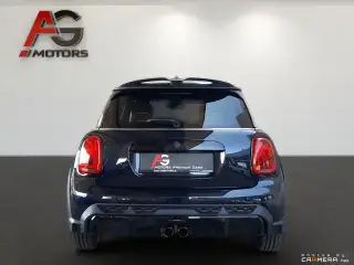 Vehicle image thumbnail, number 6