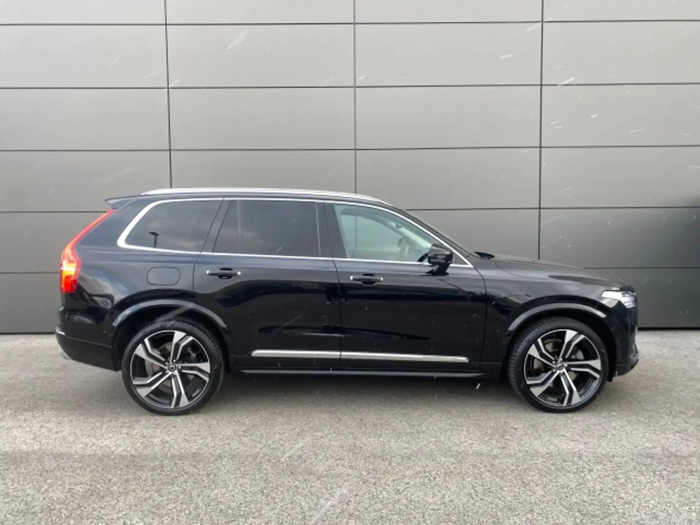 Vehicle image, number 4