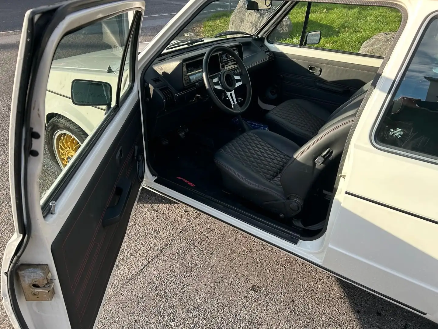 Vehicle image, number 7